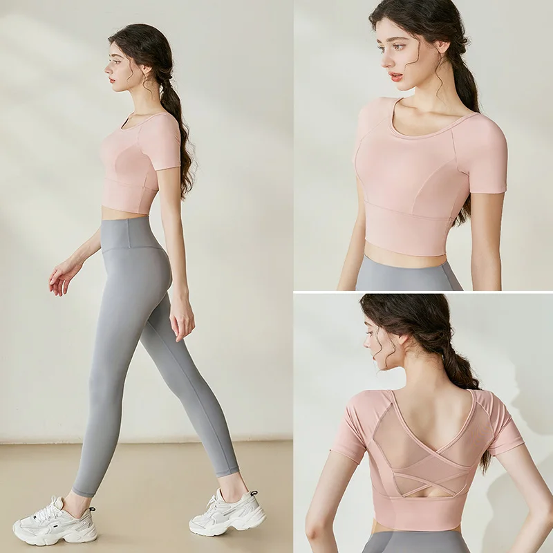 Nouveau débardeur de yoga pour femme avec soutien-gorge intégré, dos croisé en maille, coupe ajustée respirante et très élastique pour le Pilates, le fitness et le sport
