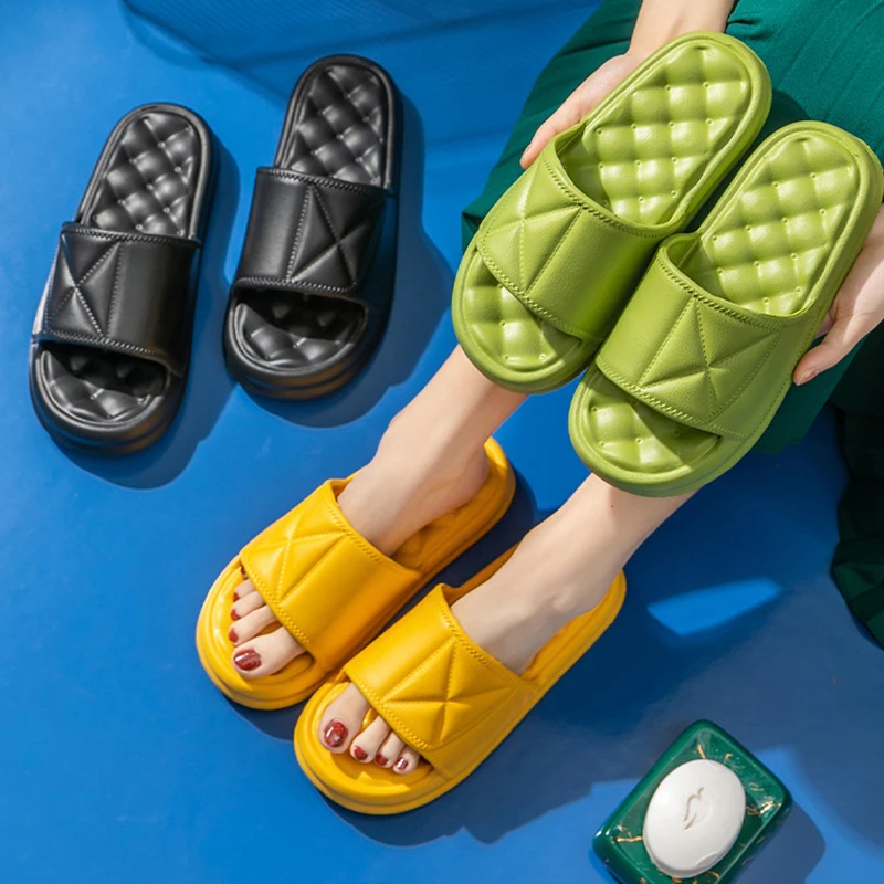

2022 Summer Thick Bottom Slippers Women Fashion Plus Size Sandals Woman Solid Flat with Platform Slides Beach Shoes 4cm