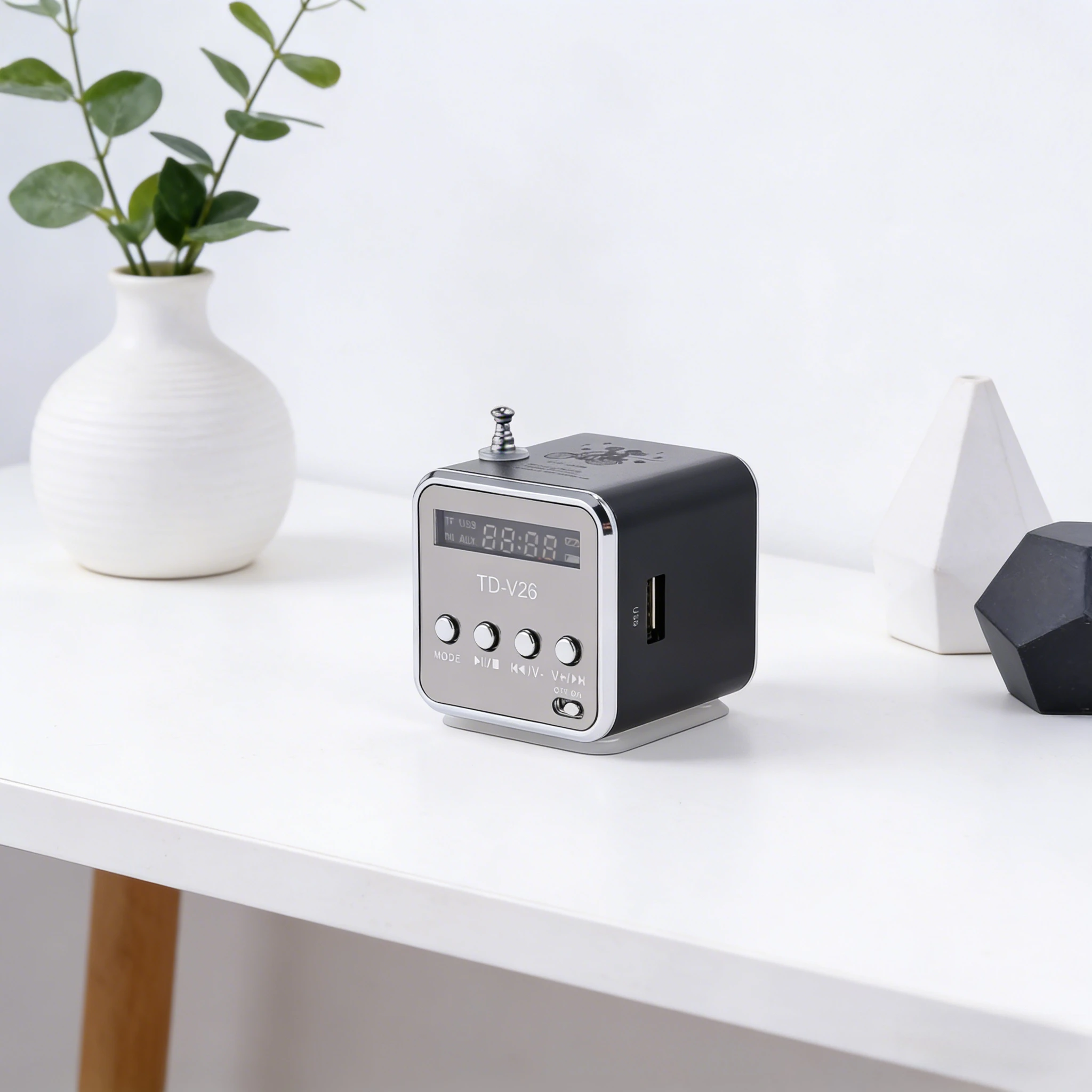 Portable Mini Bluetooth Speaker With Fm Radio And Mp3 Player_voghion.com