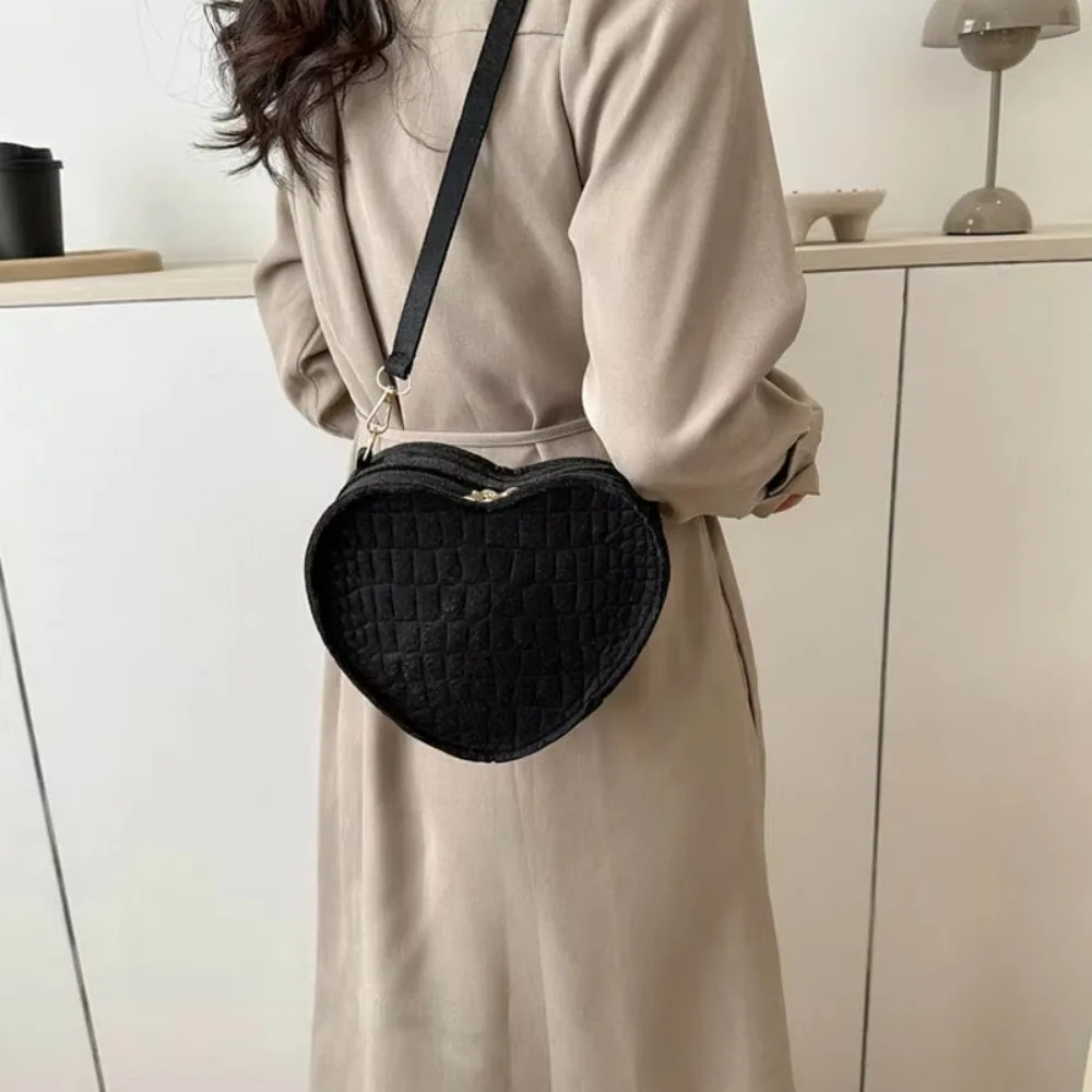 2023 Fashion Crossbody Bags for Women New Simple Single Shoulder Bag Casual Felt Love Handbag Женская Сумка Women's Handbags