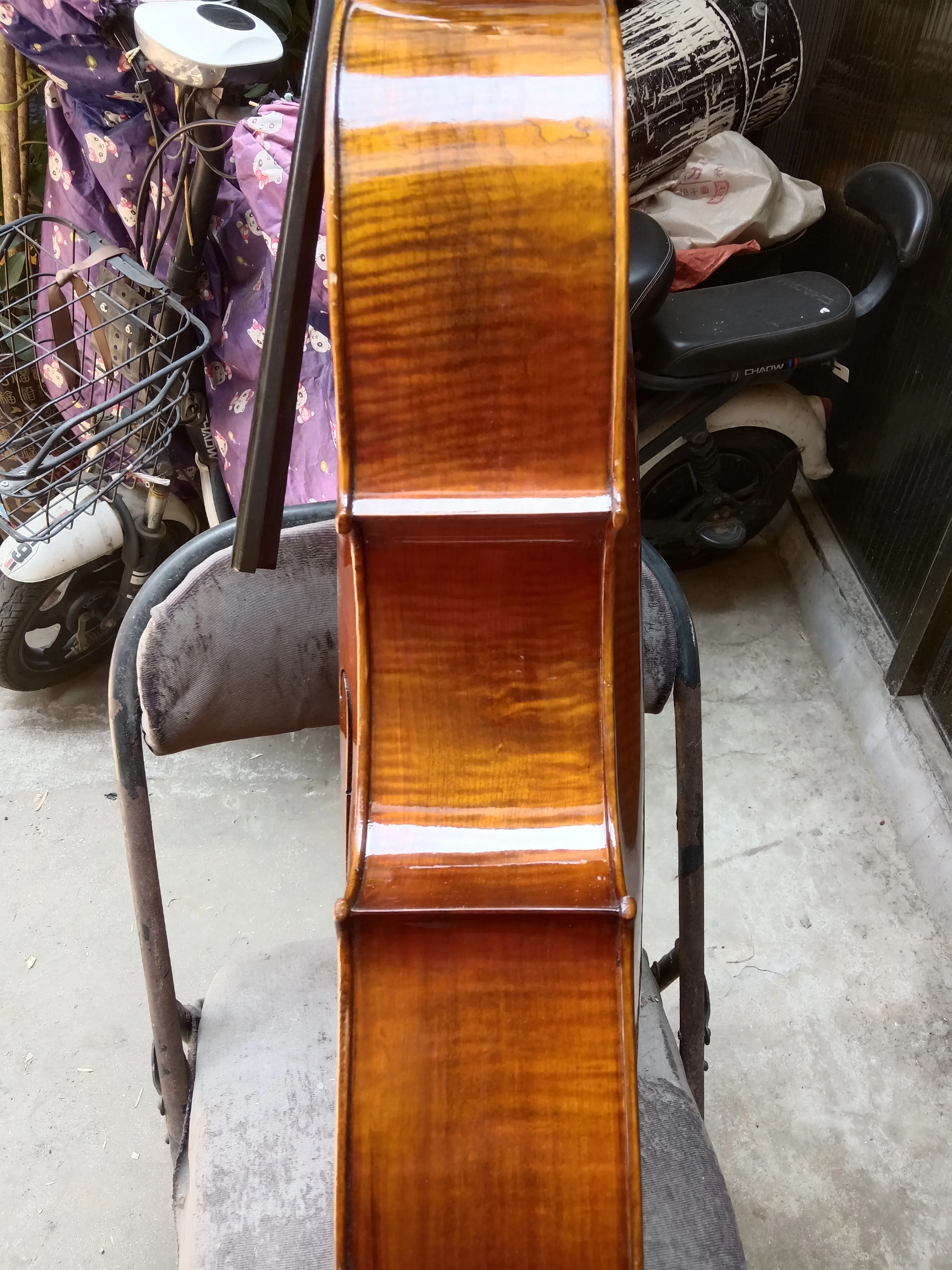 Hand made cello 7/8 solid wood flame maple back ribs and neck spruce top SONG Brand with bag bow and rosin