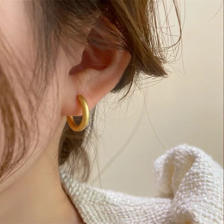 French Retro Temperament Exaggerated Imitation Pearl Metal Dangle Earrings For Women Fashion Elegant Jewelry Party Gifts