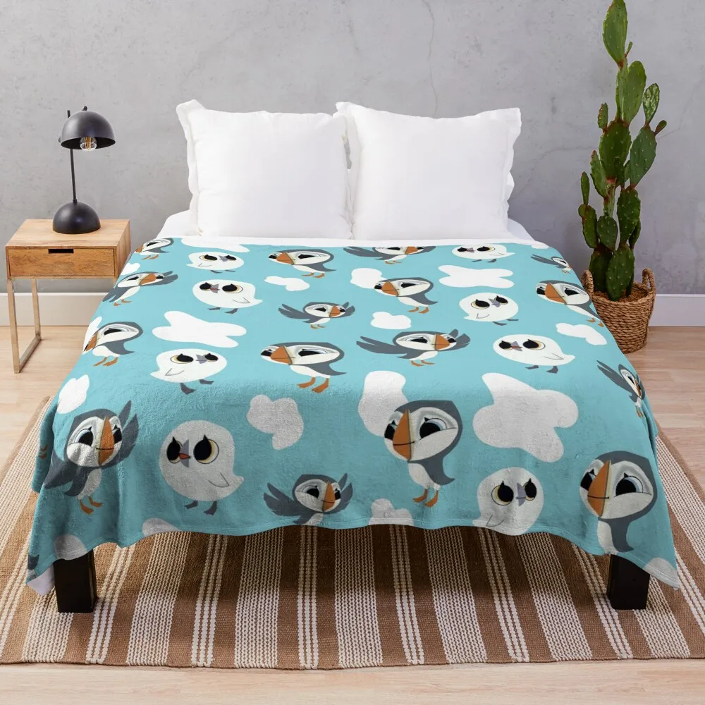 

Puffin repeated pattern Throw Blanket Fluffy Blankets Large Luxury Blanket Plaid