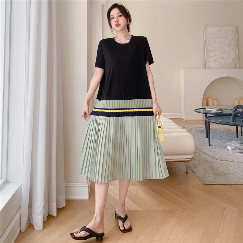 

2023 New Loose Size Large Pleated Spliced Short Sleeve Dress New Large Size Fake Two Piece Slim T-shirt Skirt