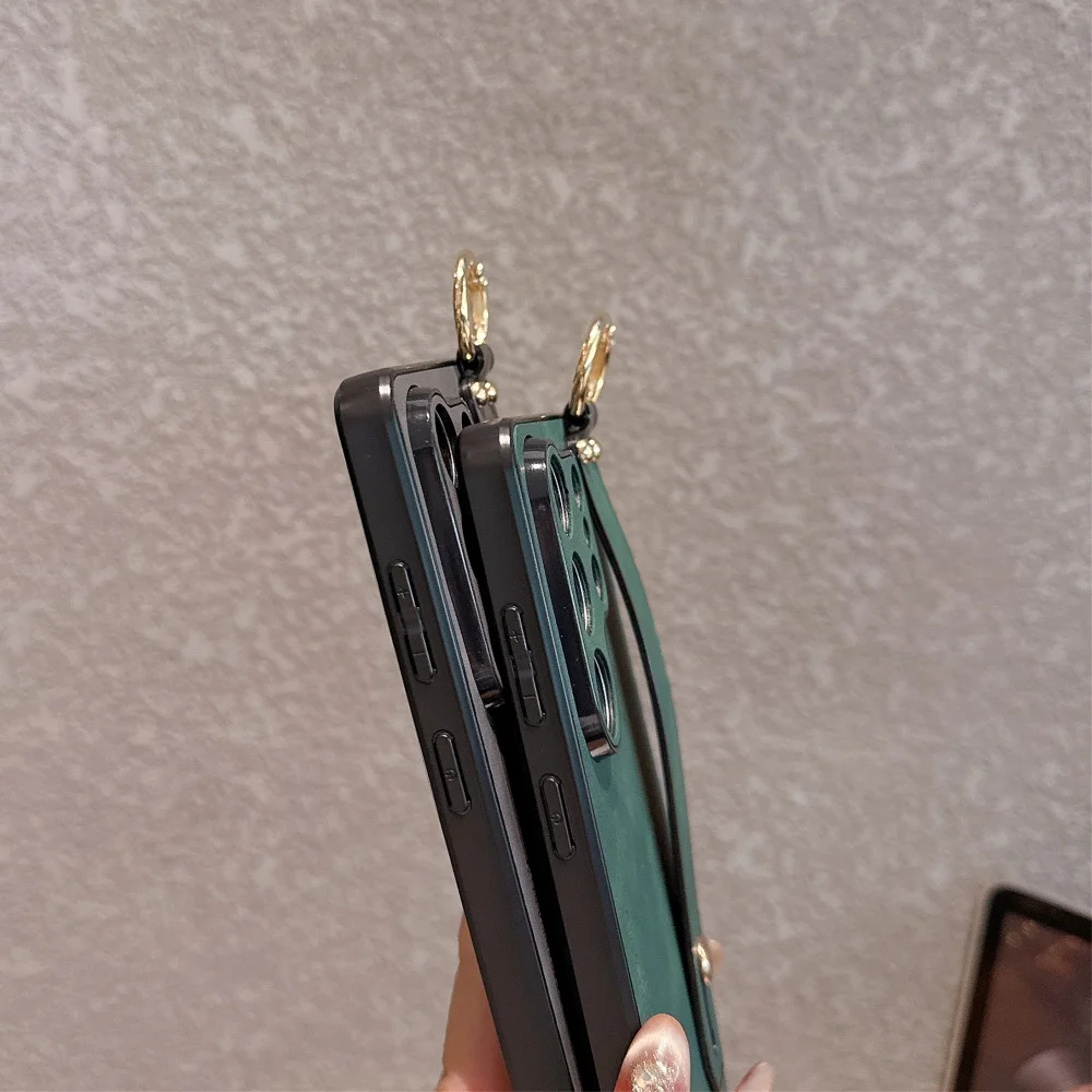 Weiche Silikon-Wildleder-Lederhülle mit Trageriemen für Samsung Galaxy S26 S25 S24 S23 S22 S21 Ultra S21 Plus Kameraschutzabdeckung – Detail 6