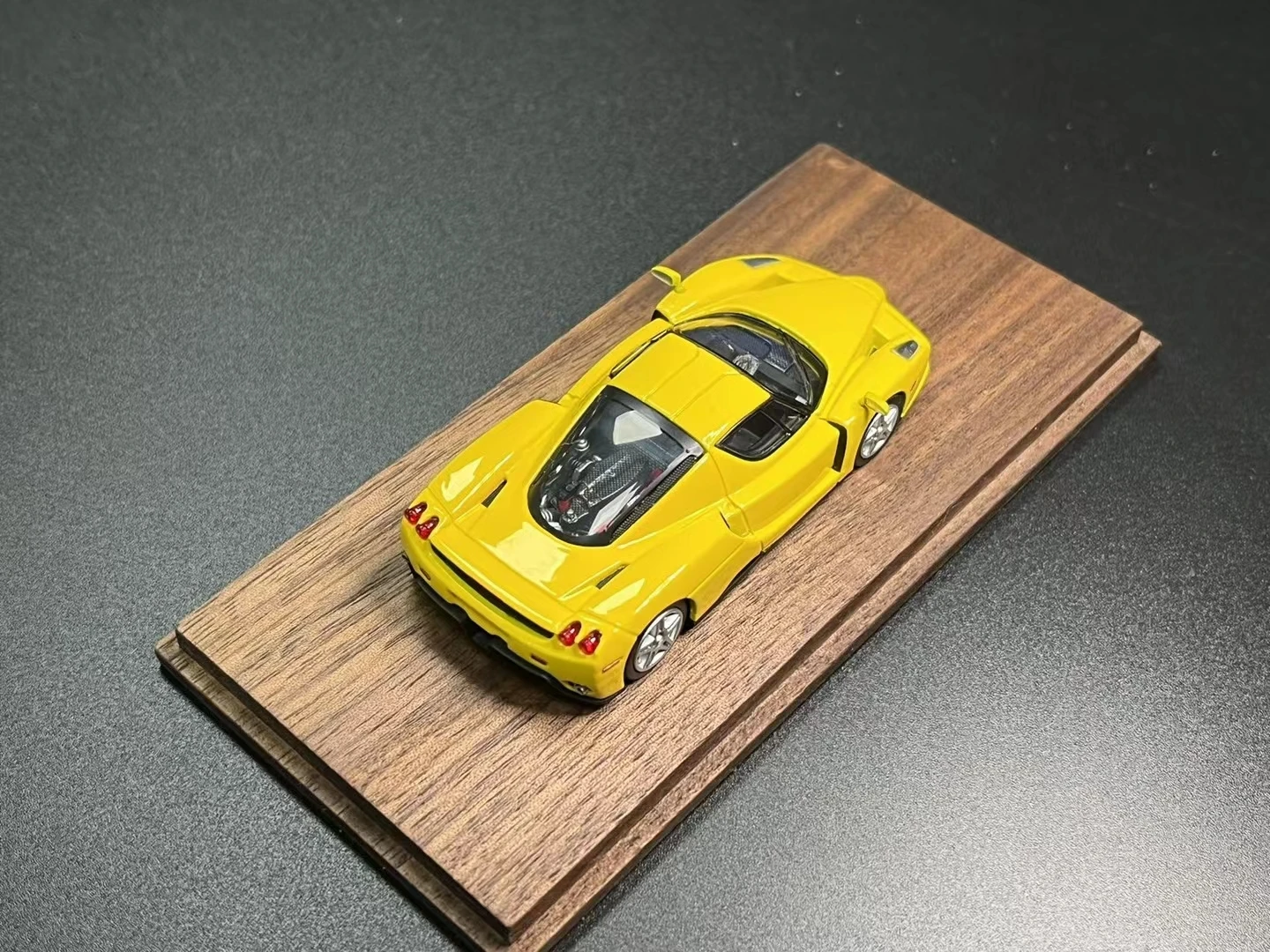 Findclassically FY 1/64 Enzo 합금 자동차 모델 한정판 수집용 장식품