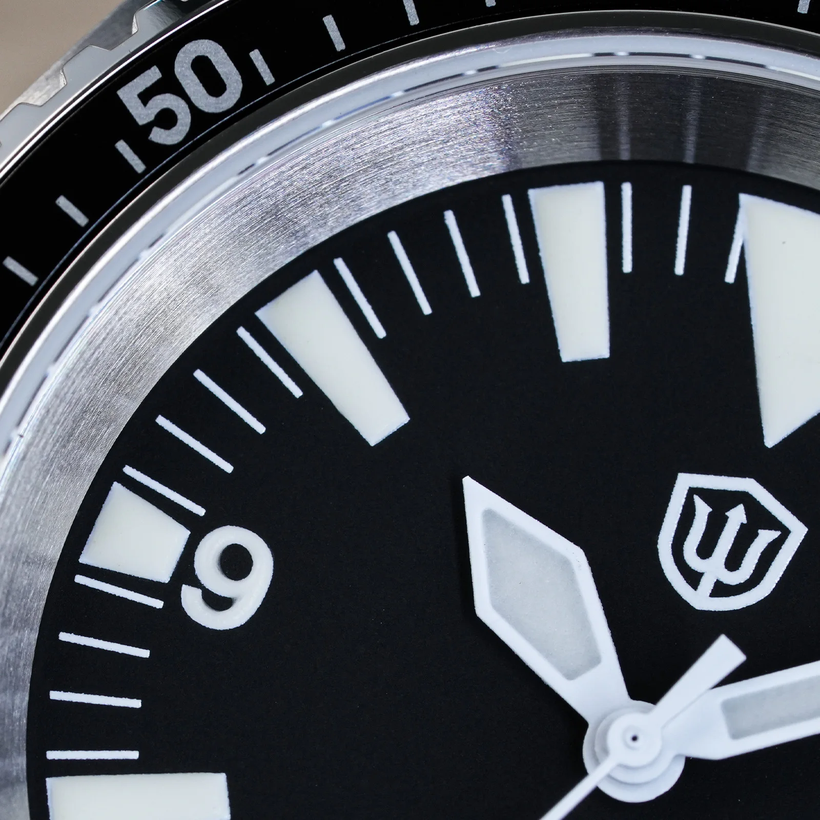 Watchdives WD1980 V2 Watch VH31 Sweep Seconds Movement