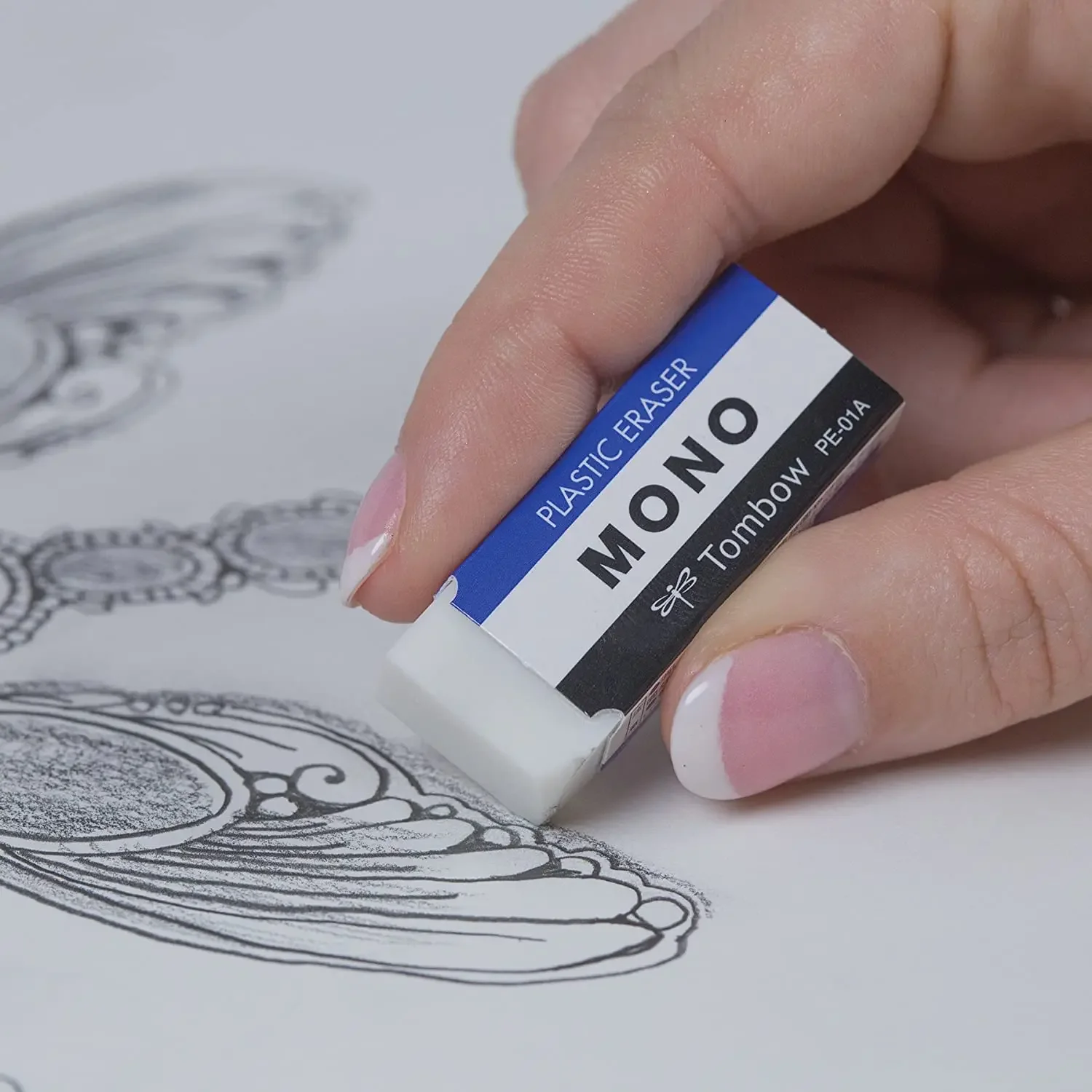 Tombow MONO gomme en plastique sans poussière XS PE-01A caoutchouc élimine proprement les marques sans endommager le papier idéal pour l'école ou l'art 2 pièces