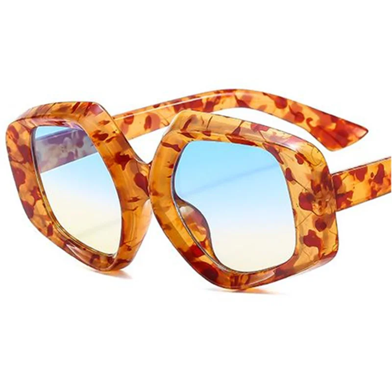 

Fashion Sunglasses unisex Oval Sun Glasses Oversize Frame Adumbral Anti-UV Spectacles Minimalist Eyeglasses Retro Ornamental
