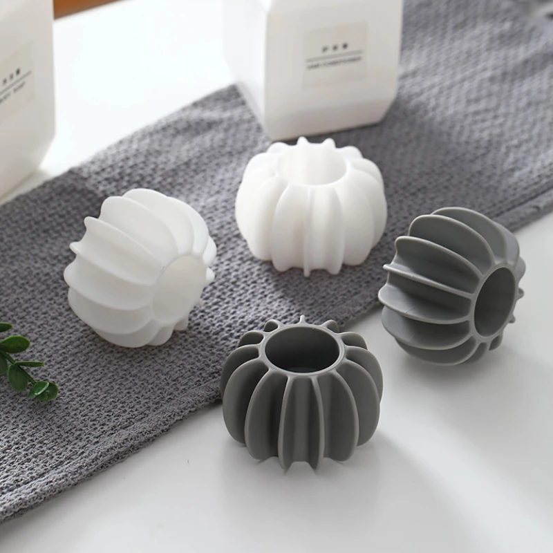 Laundry Ball Pet Hair Remover Silicone Laundry Ball Clothes Stain Removal And Knot Prevention Cleaning Tool Reusable