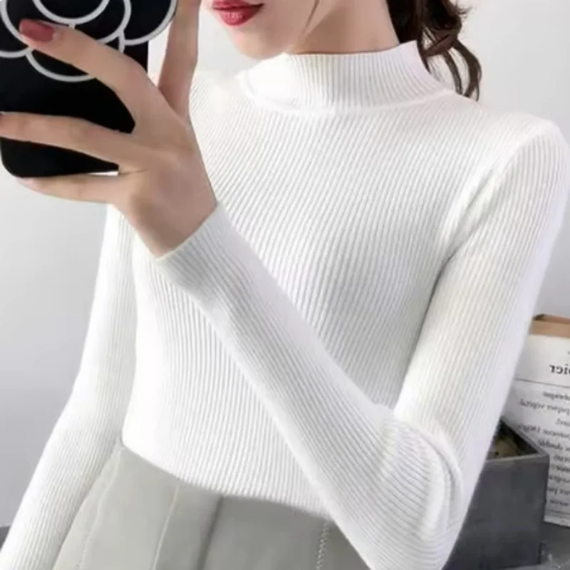 Women’s Mock Neck Knitted Sweater 3