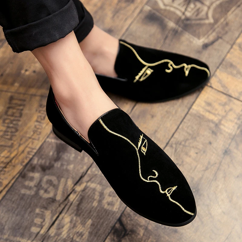 Frosted embroidered beanie shoes men's leather Korean version all match pointed leather shoes men's personality casual shoes 3
