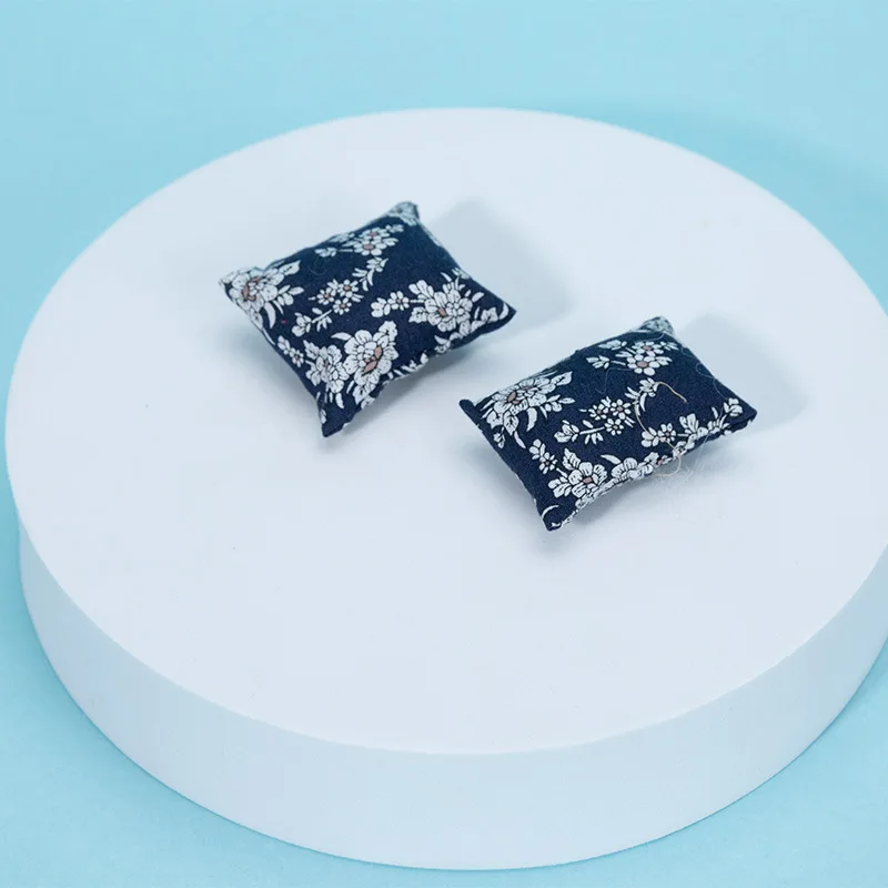 2Pcs/Set Miniature Bed Pillow Cushions Sofa Couch For 1/12 Dollhouse Mini Bedroom Living Room Decor Accessories 4