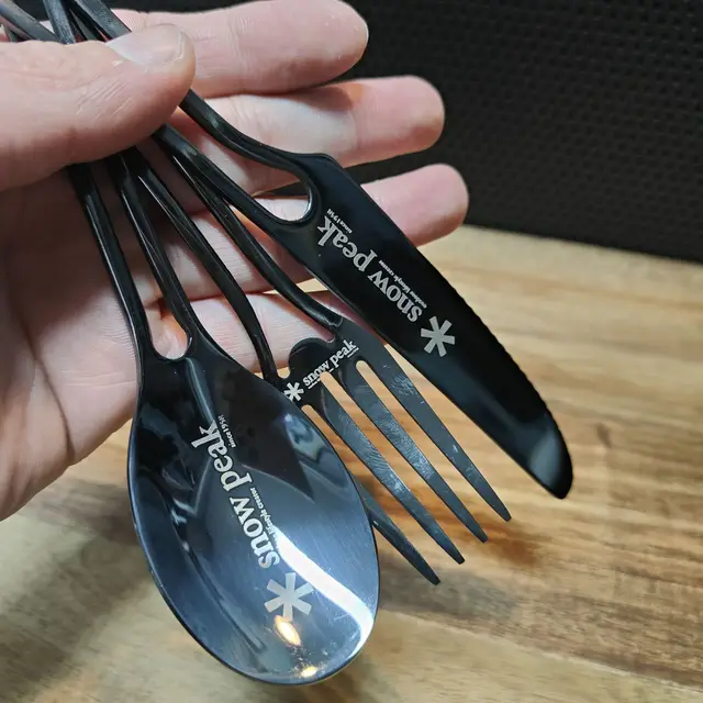 야외 모험을 위한 필수품: Snow Peak 스테인리스 스틸 다기능 식기 세트