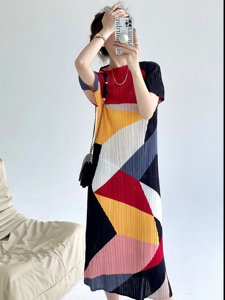 

pleated 2023 summer new fashion color contrast print short-sleeved dress