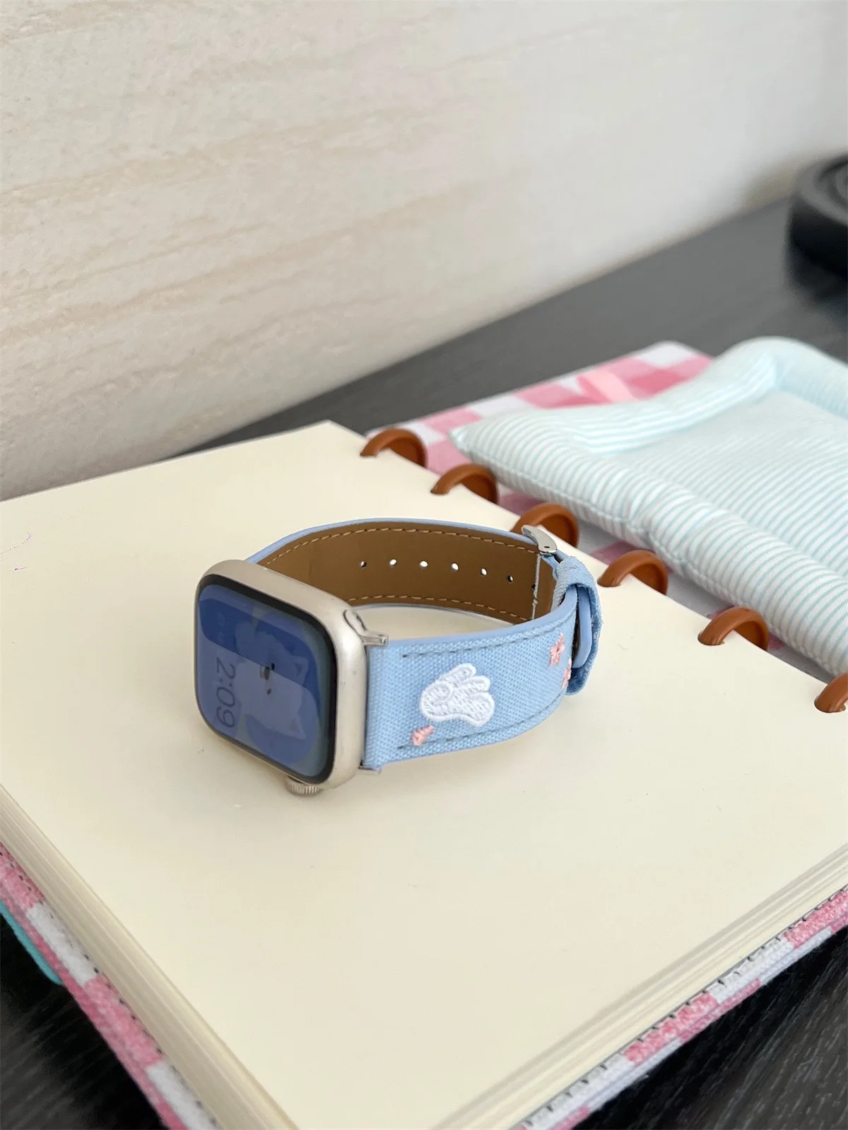 Uhrenarmband für Iwatch 42/44/45/46/49 mm 38/40/41 mm PU-Leder-Mode-Uhrenarmband für Uhrenserie Ultra2 Serie 10/9/8/7/6/5/4/3/2/1_voghion.com