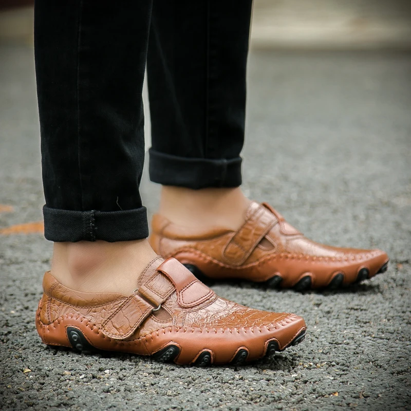 

Flats Fashion Men's Leather Casual Shoes New Summer Breathable Genuine Leather Slip on Driving Shoes Soft Sole Non-slip Loafers