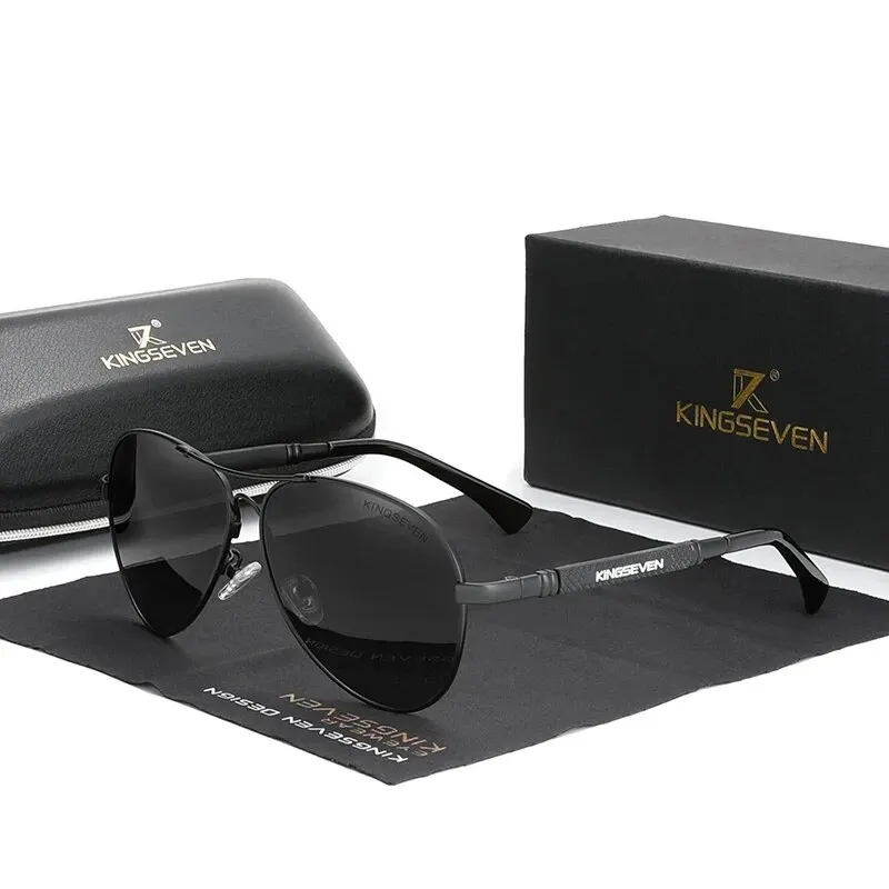 Stylish Titanium Alloy Polarized Pilot Sunglasses