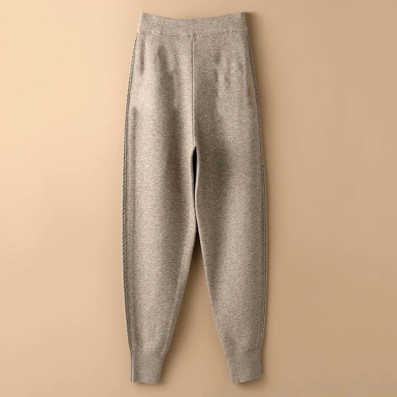 Рисунок 3 - Женские вязаные шаровары