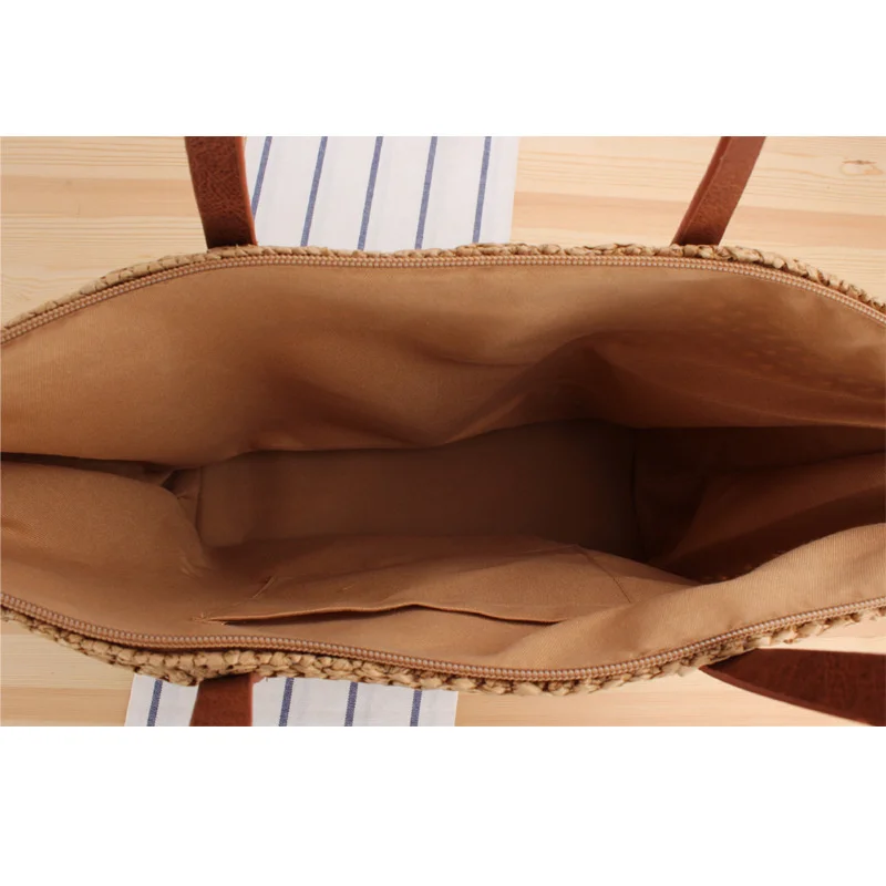 Handmade Woven Straw Bag Minimalist Style Shoulder Bag Seaside Vacation Beach Bag Fashionable Commuting Bag Casual