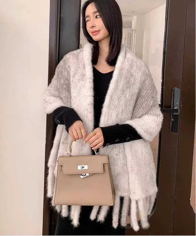 Рисунок 6 - Вязаный шарф из натурального меха