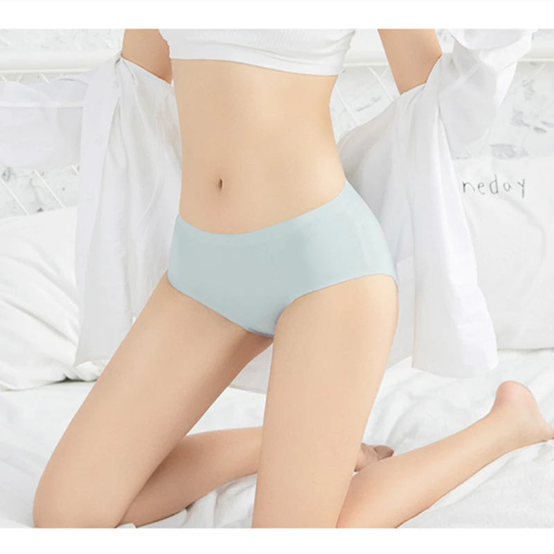 3PCS Women's Panties Ice Silk Underwear Sexy Seamless Lingerie For