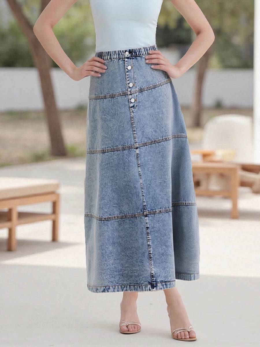 Women s High Waisted Distressed Denim Mini Skirt with Frayed Hem and Button Closure for Casual Summer Style
