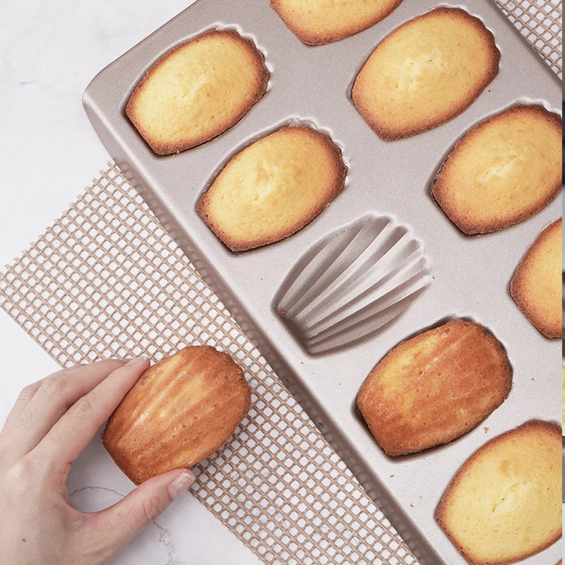 

Thickened Baking Pan Non-stick Coating Shell Cake Mold 12 Hole Golden Madeleine Mold Biscuit Baking Mold Baking Accessories Tool