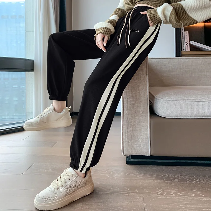 Sports pants for women in spring, autumn, and winter, plush high waisted, loose fitting leggings, small casual pants