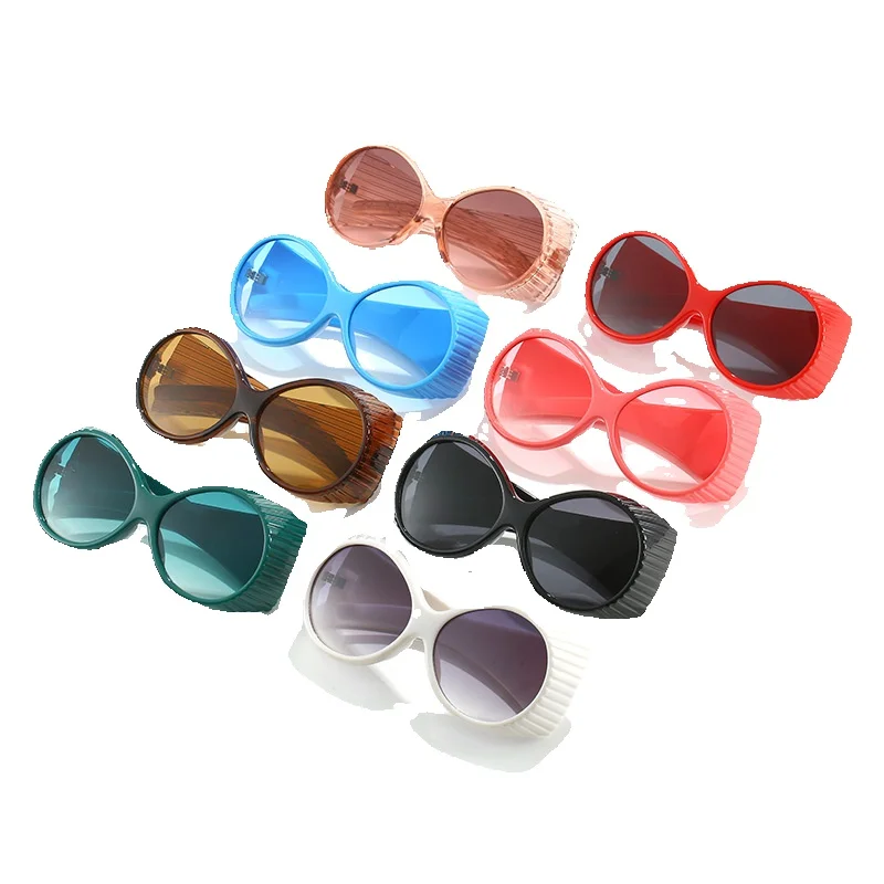 Neue ovale personalisierte Netzwerk-Sonnenbrille in Rot mit großem Rahmen, Show-Style-Linie, modische Sonnenbrille für Damen_voghion.com