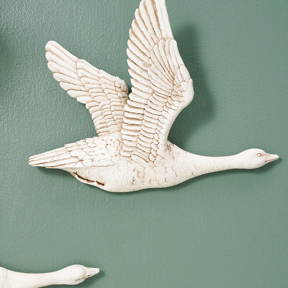 1PC, a home wall decoration in the shape of a wild goose spreading its wings, made of golden and white resin material