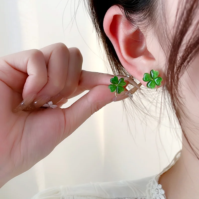 Elegant Luxurious Lucky Clover Opal Earrings for Women Green Colour Love Heart Crystal Earring 2023 New Jewelry for Mom