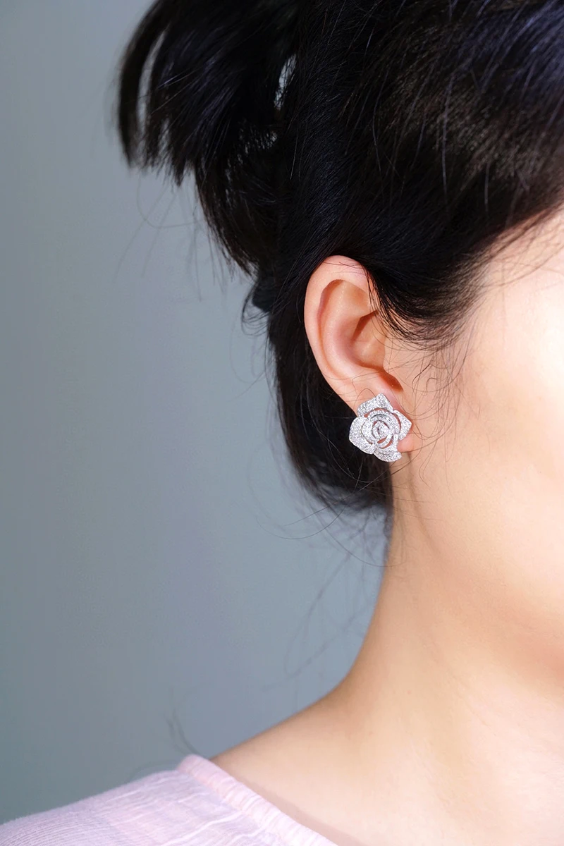 Metal: 18K White Gold Real Diamond Rose Earrings