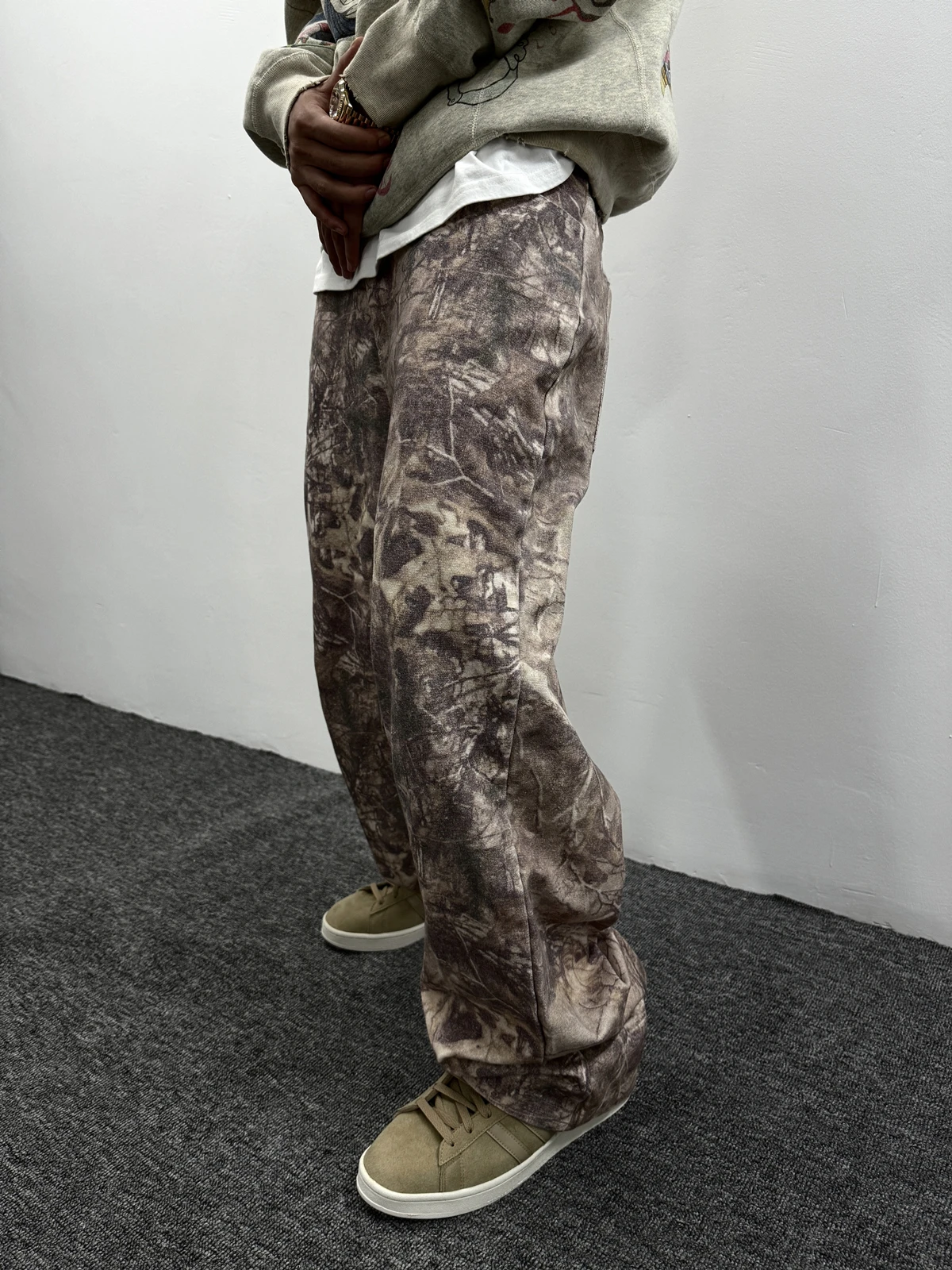 Yao888 Leaf Camouflage Graphics Print Vintage Retro Straight Leg Oversize Loose Washed Old Retro Streetwear Long Pants For Men 6