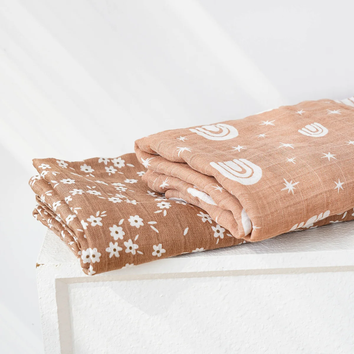 Cotton Muslin Blanket Cotton Blanket Swaddle Blanket Cotton Swaddle Cotton Gauze Blanket 120x110cm 2 Layers Baby Muslin Swaddle Blanket Skin-Friendly Cute Print Baby Towel Wrap Bamboo Cotton Blanket