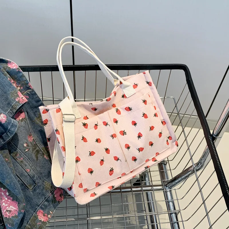 Borsa tote Borsa carina con toppe a fragola per donna Borsa tote in tessuto di grande capacità Borsa tote duratura con spalla regolabile - immagine 2