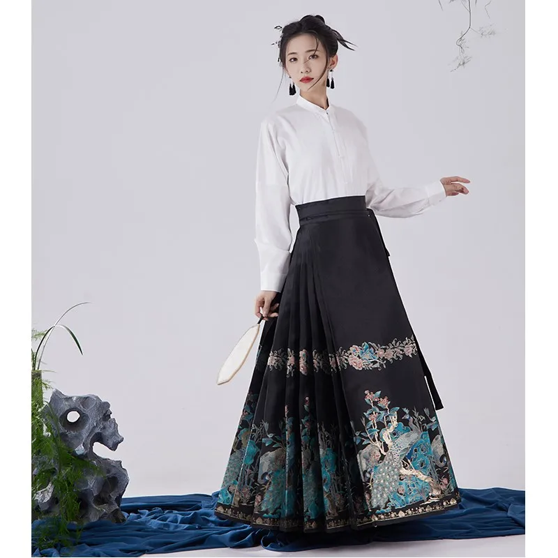

Original Hanfu Dress Female Peacock Diancui Imitation Makeup Weaving Golden Horse Face Skirt New Chinese Style Mamian Dress