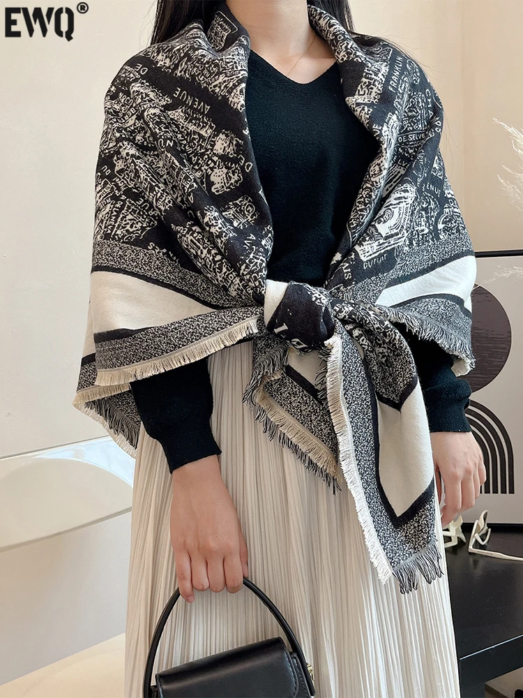 

[EWQ] Women Oversized Shawl Contrast Vintage Print Tassel Scarf Cape 2023 Autumn Winter Female All-match Clothing 16U4869