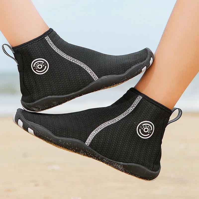 Women Water Shoes Diving Socks High Top Barefoot Water Shoes Swim
