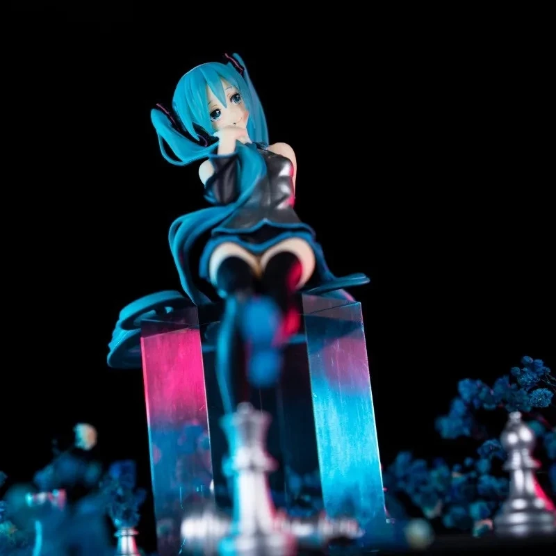 S2caa7676520d41fc94b43a09ecd21b55f - Hatsune Miku Figure