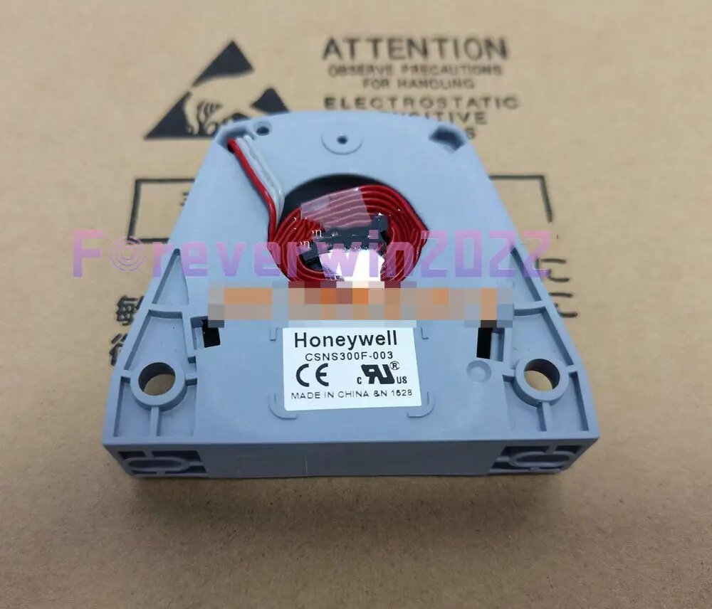 

1PCS New For CSNS300F-003 Current Sensor CSNS300F003