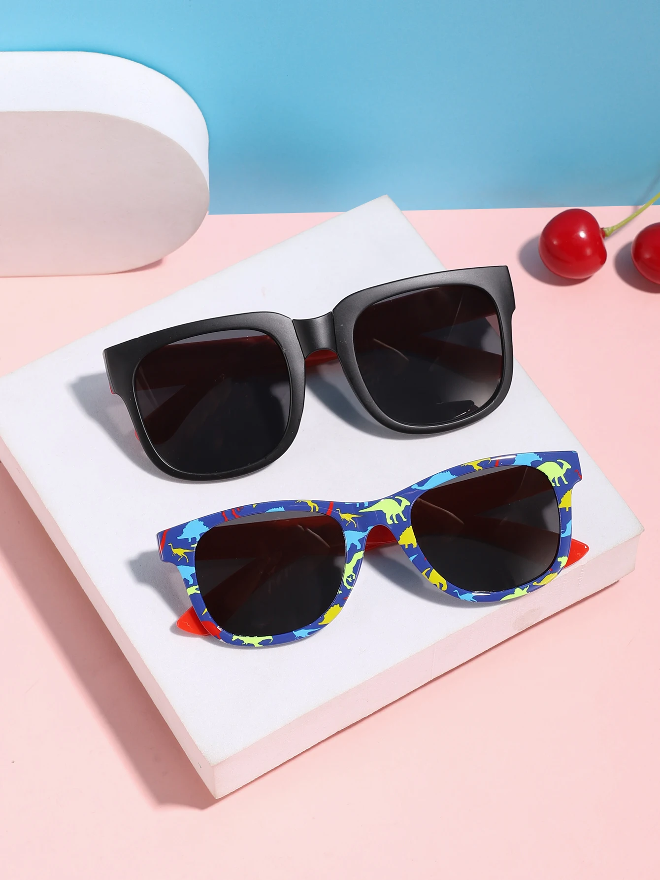 2 Pieces Boys & Girls 3-8 Years Old Acrylic Cute Cartoon Rectangle & Foldable Square Frame Fashion Glasses for Vacation, Travel