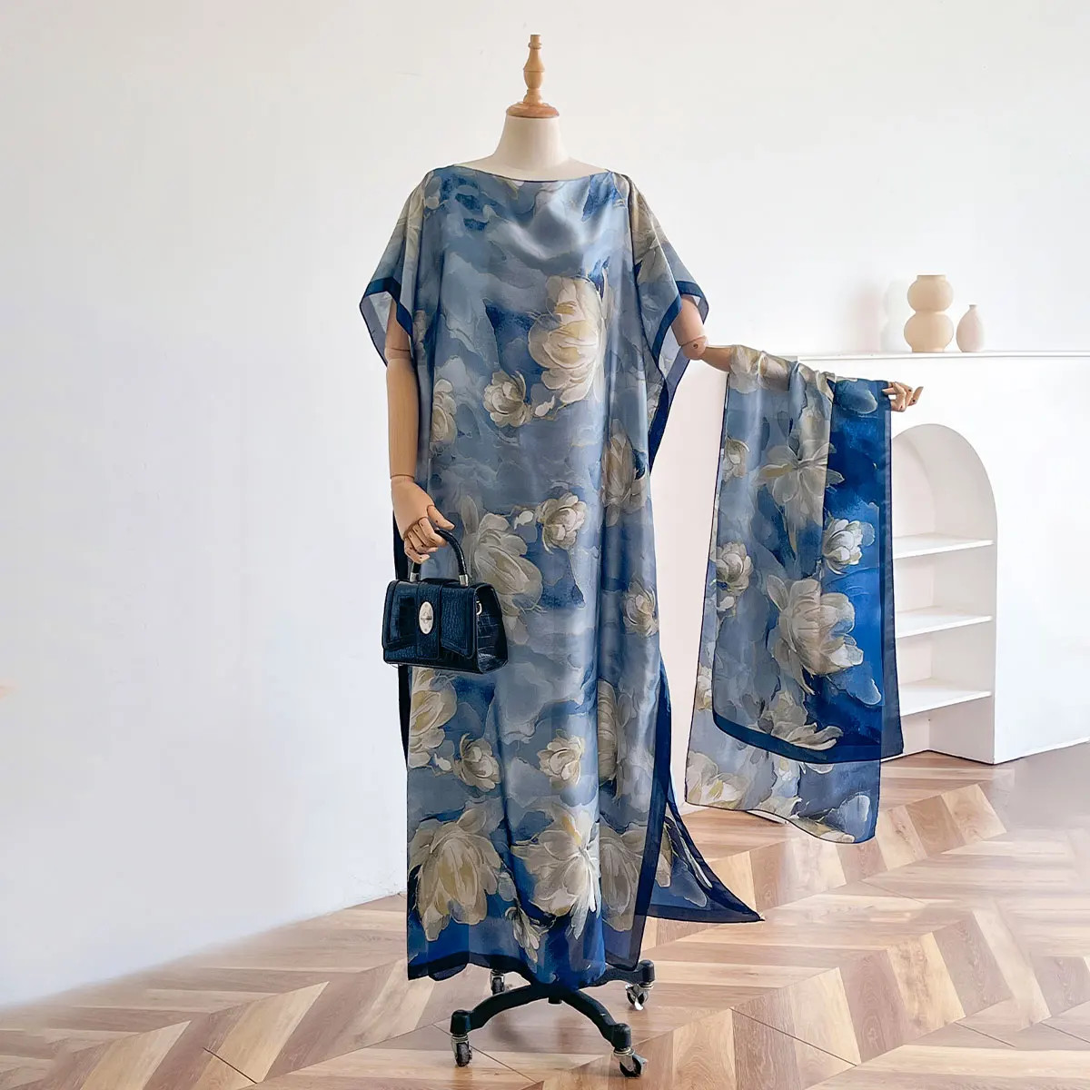 New 2025 Dubai Abaya For Women Summer Short Sleeve Cotton Dress Gold Stamping Loose Lady Maxi Islam African Dress With Big Scarf