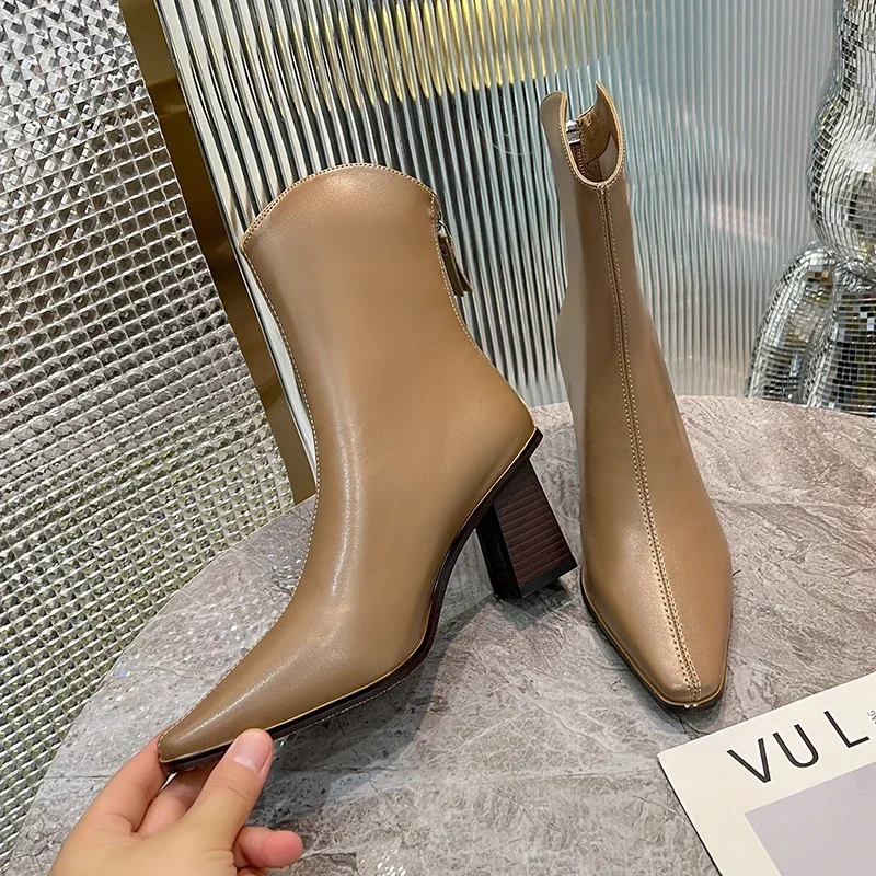 2023 Autumn and Winter New Pointed Toe Thick Heel Plus Size Short Leather Boots Women Thin High-heeled Fashion Women's Boots