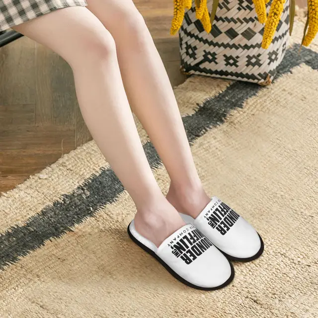 부드럽고 따뜻한 사무실 TV 쇼 메모리 폼 푹신한 슬리퍼