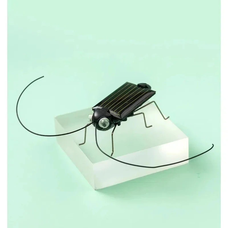 Solar Energy Control Insect Figurine Locust Grasshopper Modeling Educational Science Technology Creative Toy Tricking Toy Gift