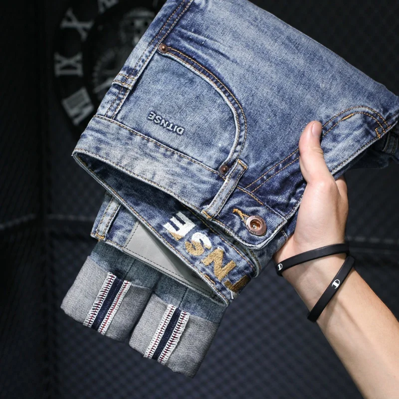 Letter Printed Washed Jeans Men's High-End Light Blue Stretch 2024 Fashion Men's Slim-Fitting Small Straight Trousers
