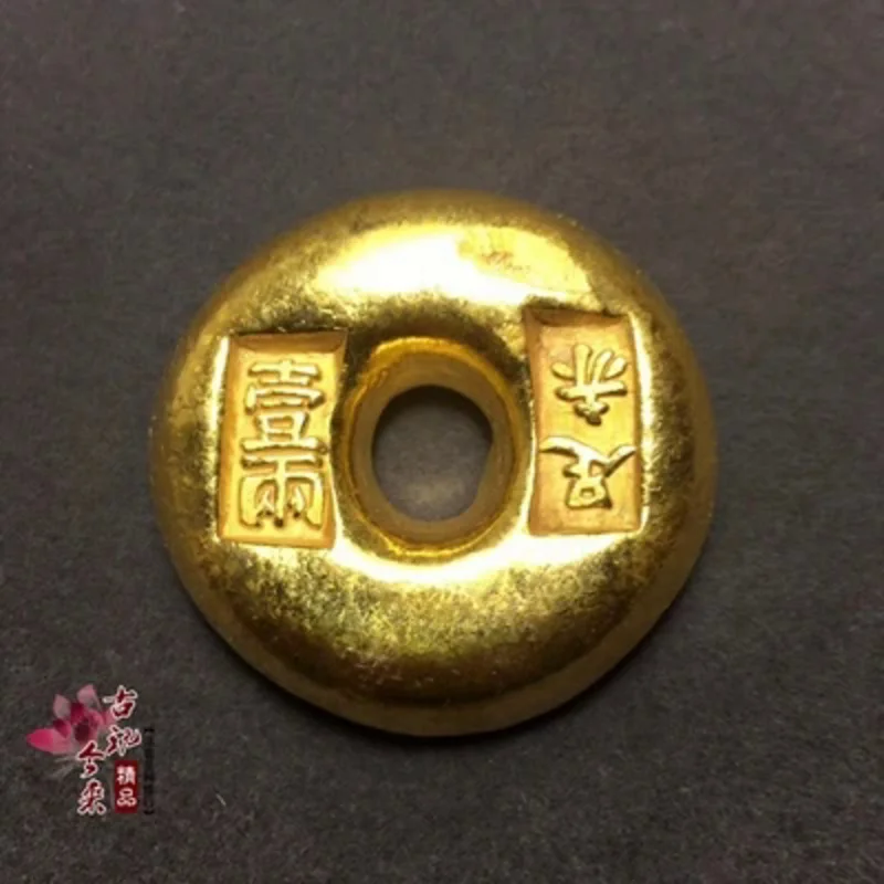 

Exquisite antique round gold cake ornaments
