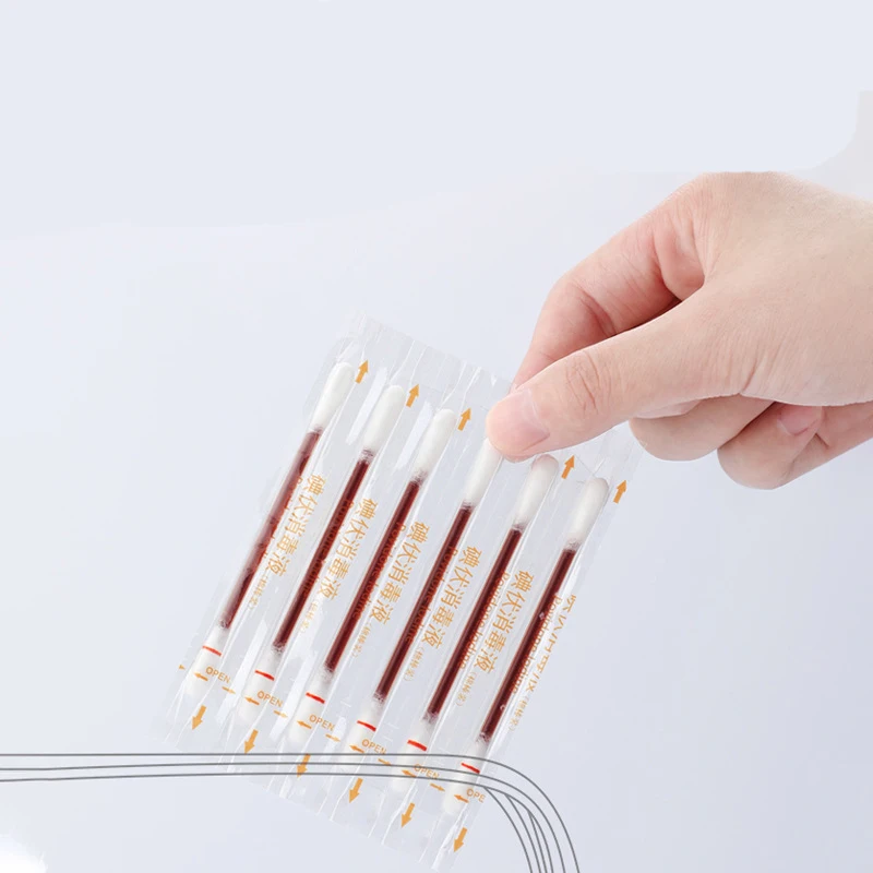 Iodophor Disinfectant Swabs 3