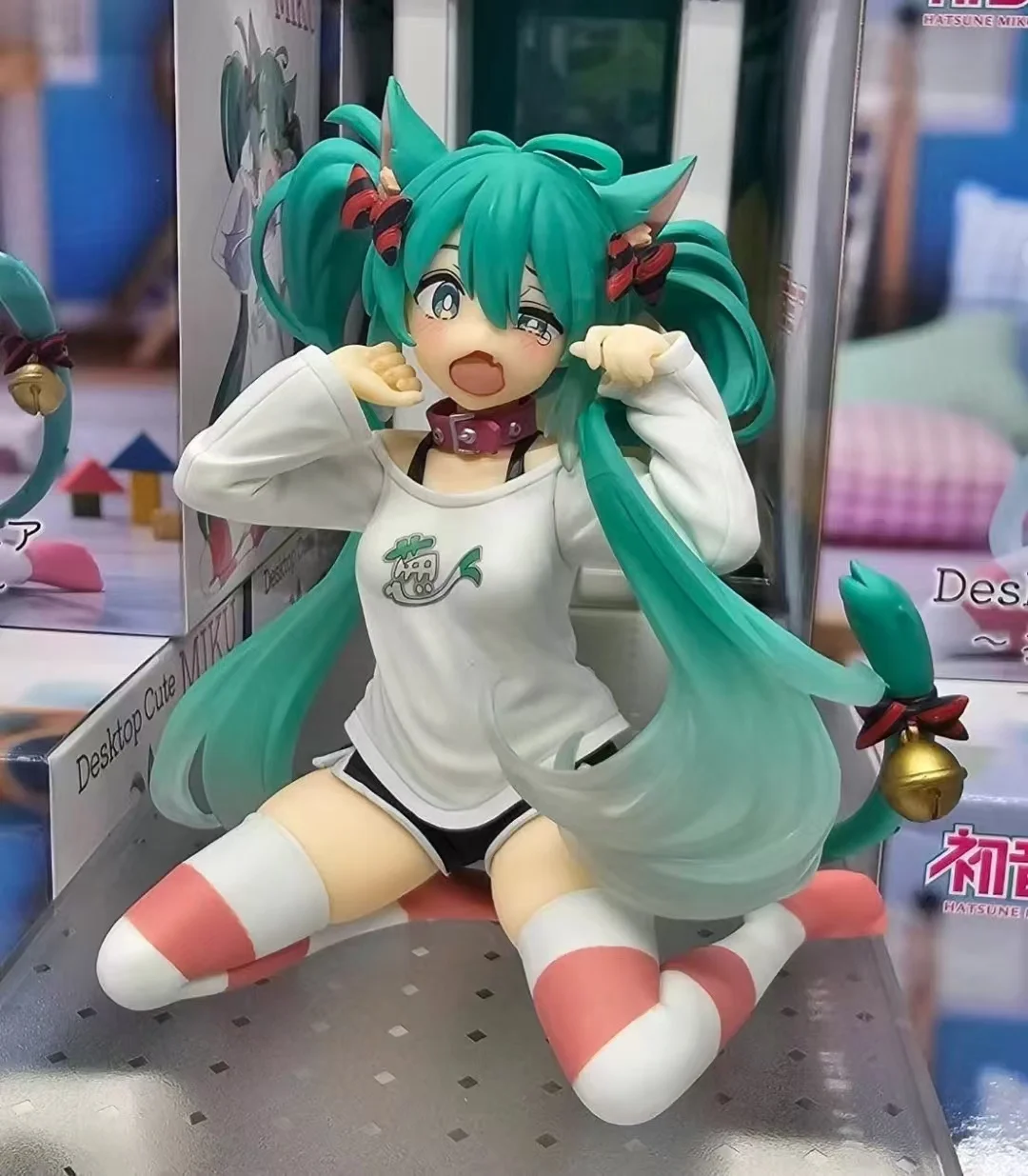 In Stock Original Taito Hatsune Miku Desktop Cute Action Figure